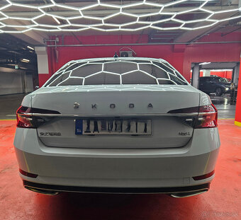 SUPERB L&K 2,0 TDI 147 kW 7° Automat 4x4, r.v 2021 - 4