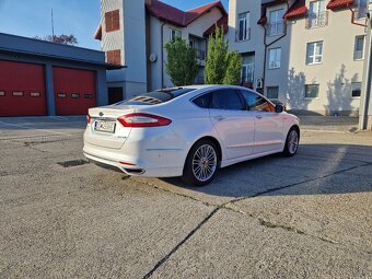 Ford Mondeo Vignale Hybrid - 4