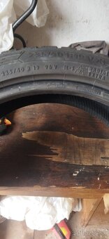 zimné pneumatiky 235/40 R19 - 4