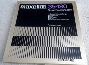 Mgf. pás MAXELL UD 35-180 na alu cievke d. 26,5cm v obale - 4