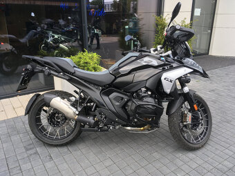 BMW R 1300 GS Triple Black - 4