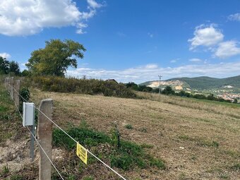 Predáme stavebný pozemok s krásnym výhľadom - 4