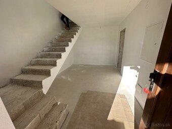 Priestranný tehlový rodinný dom - 4