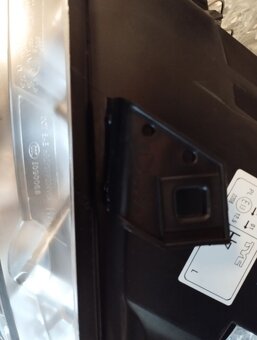 AUDI Světlomet TYC 20-0530-15-2 - 4