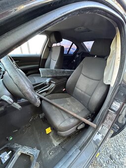 BMW 1, BMW 3 - na nahradne diely - 4