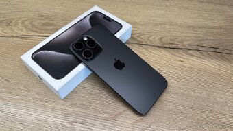Apple iPhone 15Pro Max 512GB Black Titanium - 4