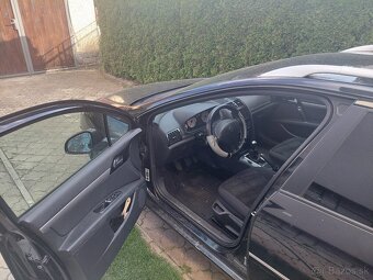 Peugeot 407 1,6 HDi 80 kW - 4