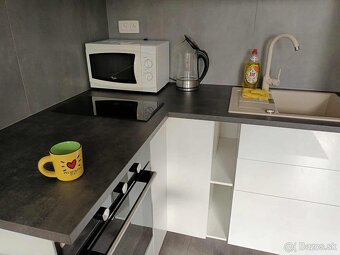 NA PRENÁJOM - GARSÓNKA S BALKÓNOM - 4