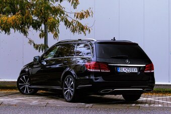 Mercedes-Benz E E220 cdi Avantgarde / TOP STAV / MATRIX LED - 4