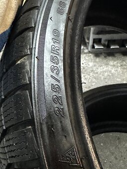 2x zimne pneu 225/35 r19 - 4
