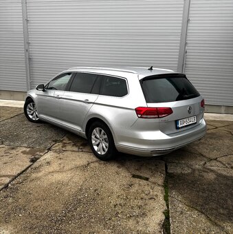Volkswagen Passat Variant 2.0 TDi DSG - Comfortline - 4