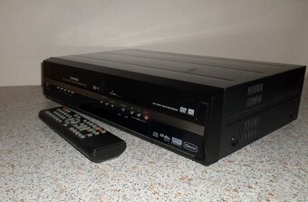 VHS-DVD rekordér Toshiba D-VR52 - 4