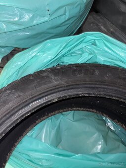 275/40 r22 - 4