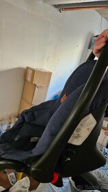 Detska autosedacka s vajickom Karwala 0-10kg + isofix zakla - 4