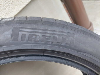2x Pirelli 245/45R20 - 4