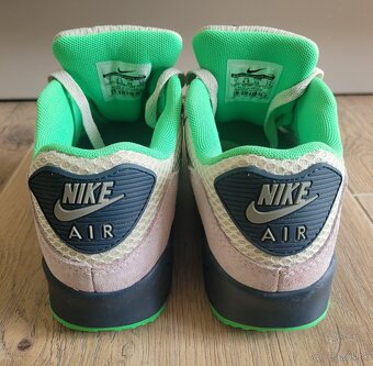 Nike Air Max - 4