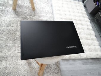 15.6" Lenovo B51/ Core I5/ 8GB RAM/ 250GB SSD/ Intel 520 Gf - 4