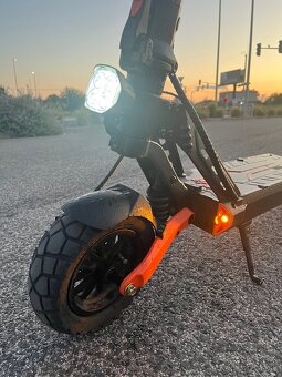 KuKirin G2 Pro 2025 - E-Kolobežka - 4