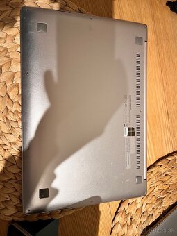 Asus Zenbook UX303UB - 4