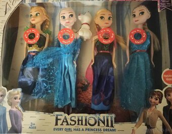 SPIEVAJÚCE Bábiky Frozen Anna a Elsa-opäť v ponuke - 4