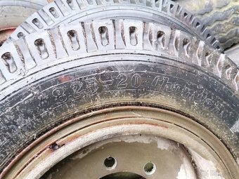 Predám kolesá o rozmere 8,25r20 - 4