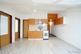 REZERVOVANÉ PREDAJ, 2-izbový podkrovný byt v Poprade, Ul - 4