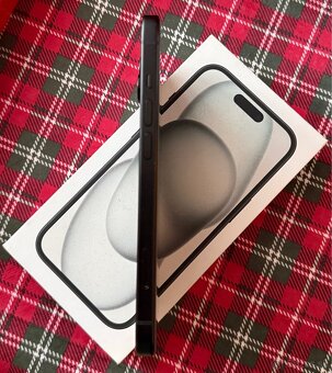 Predám iPhone 15 – 128 GB - 4