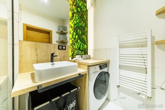 REZERVOVANÉ SLNEČNÝ A ŠTÝLOVO ZARIADENÝ 2-IZBOVÝ APARTMÁN - 4