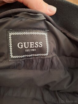 GUESS čierna prechodná bunda vel.S - 4