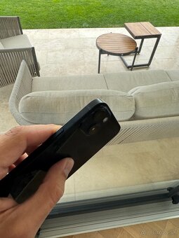 iPhone 13 - 4