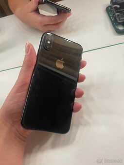 Na predaj iPhone X - 256 GB - 4