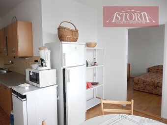 3-izbový tehlový byt - Martin - centrum - kompletná rekonštr - 4