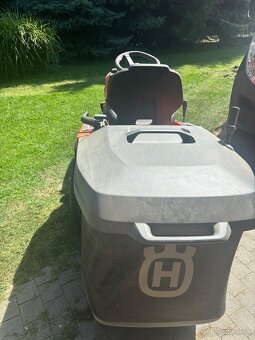 Husqvarna traktorova kosacka  TC220T - 4