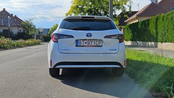 Toyota Corolla 1,8 Hybrid E-Cvt kombi 75000km kúpené SK DPH - 4
