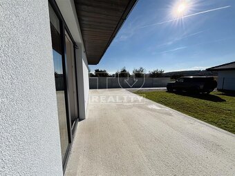 MODERNÝ 4 IZBOVÝ BUNGALOV PODLUŽANY - 4
