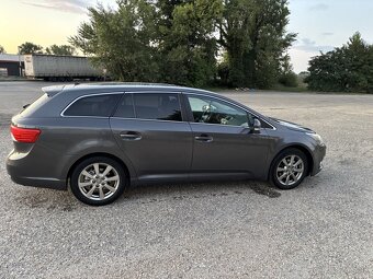 Toyota avensis kombi - 4