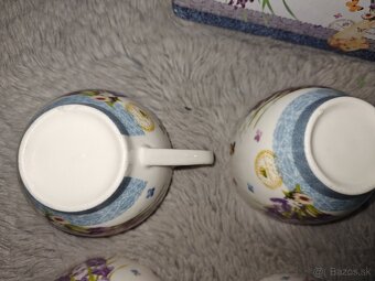 Šálky a podšálky 6 kusov v darčekovom balení - 4