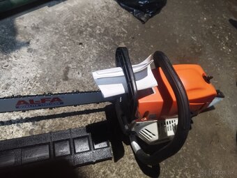 Motorová píla nová - 4