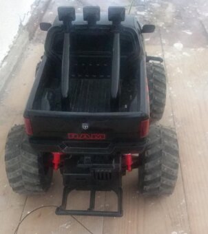 Autíčko na diaľkové ovládanie - 4