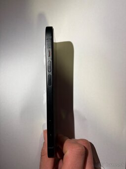 IPHONE 15 SCHWARZ TOP STAV - 4