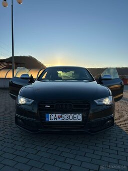 AUDI S5 4.2 V8 Quattro Coupe - 4
