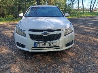 Cruze 1.8 104kw ročník 2011 - 4