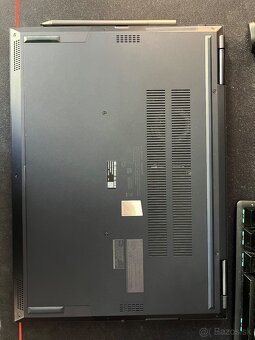 Asus Expertbook B7 Flip - 4