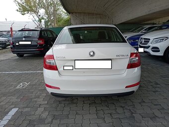 Octavia 1.6 TDI Active DSG - 4