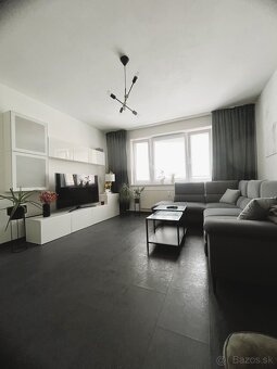 Luxusný, štýlový, zariadený 2 izbový byt s balkónom, Levice - 4