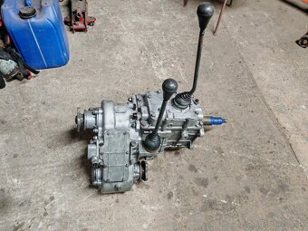 Predám prevodovky Aro M461+Aro240 - 4