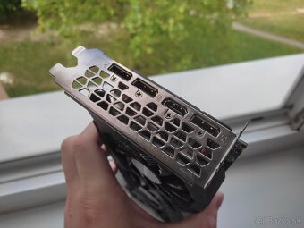 NVIDIA GTX 1660 SUPER 6GB - 4