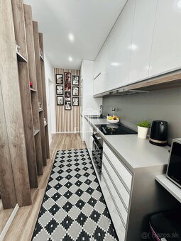 3 izbový byt so šatníkom, 76m2, loggia, pivnica-Branisková u - 4