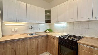 ASSENZIO – PREDAJ – 3 IZBOVÝ BYT 65m2 – JURIGOVO NÁM. – KARL - 4