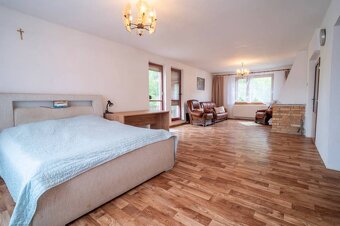 Na predaj: Rodinný dom Daletice s veľkým pozemkom, blízko Pr - 4